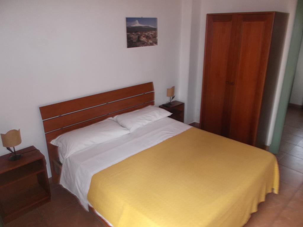 B&B Casa Etna 林瓜格洛萨 客房 照片